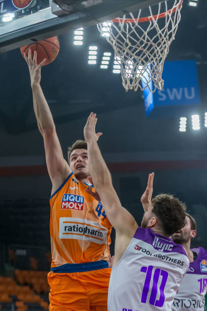 将继续推动 将继续推动